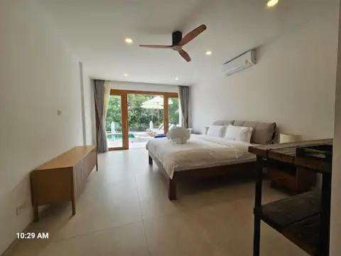8 Bedroom Monkey 102 Aparthotel